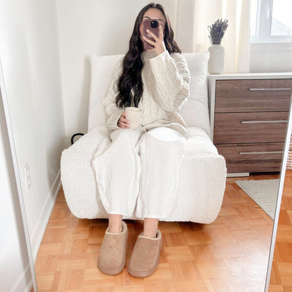 Josy Timeless Plush Slippers