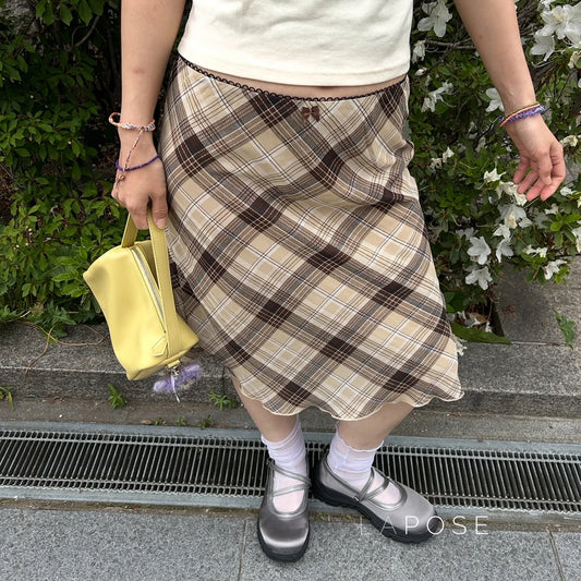 Hayzlee Plaid Bow Midi Skirt