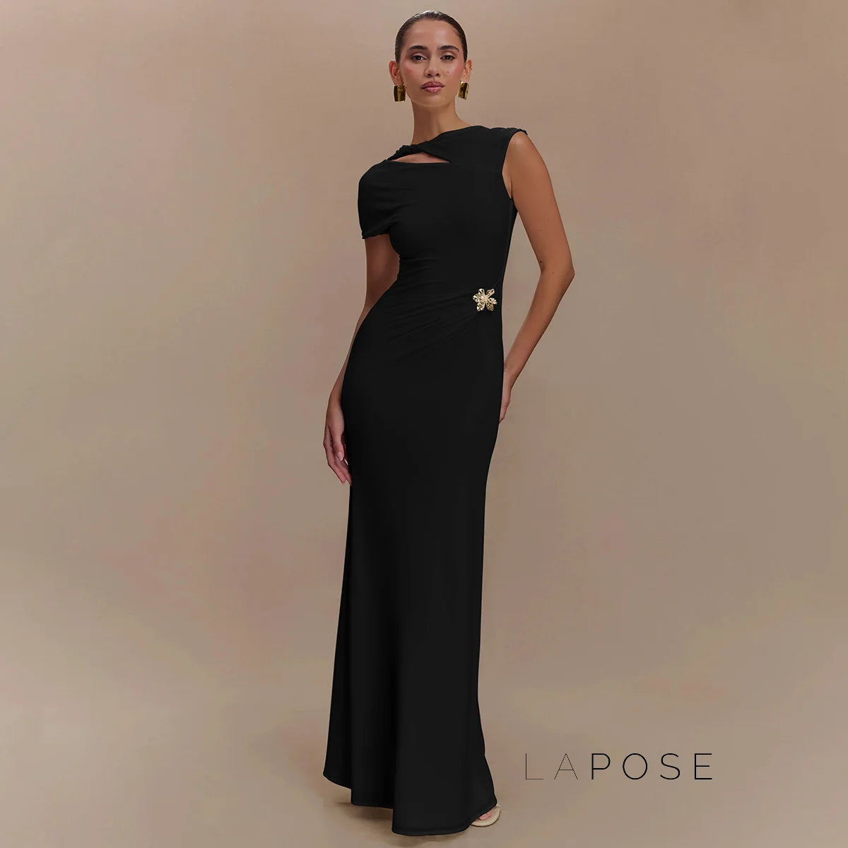 Jaleyah Backless Maxi Dress