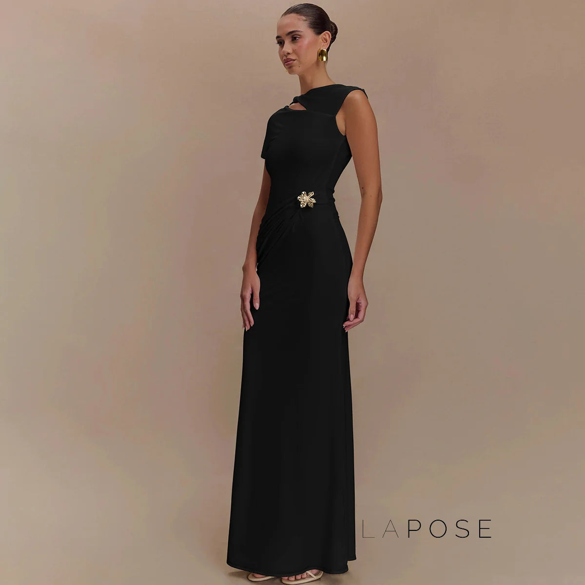 Jaleyah Backless Maxi Dress