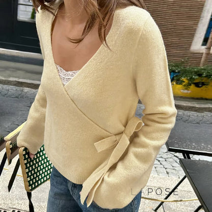 Nalayah V-Neck Tie Knit Top