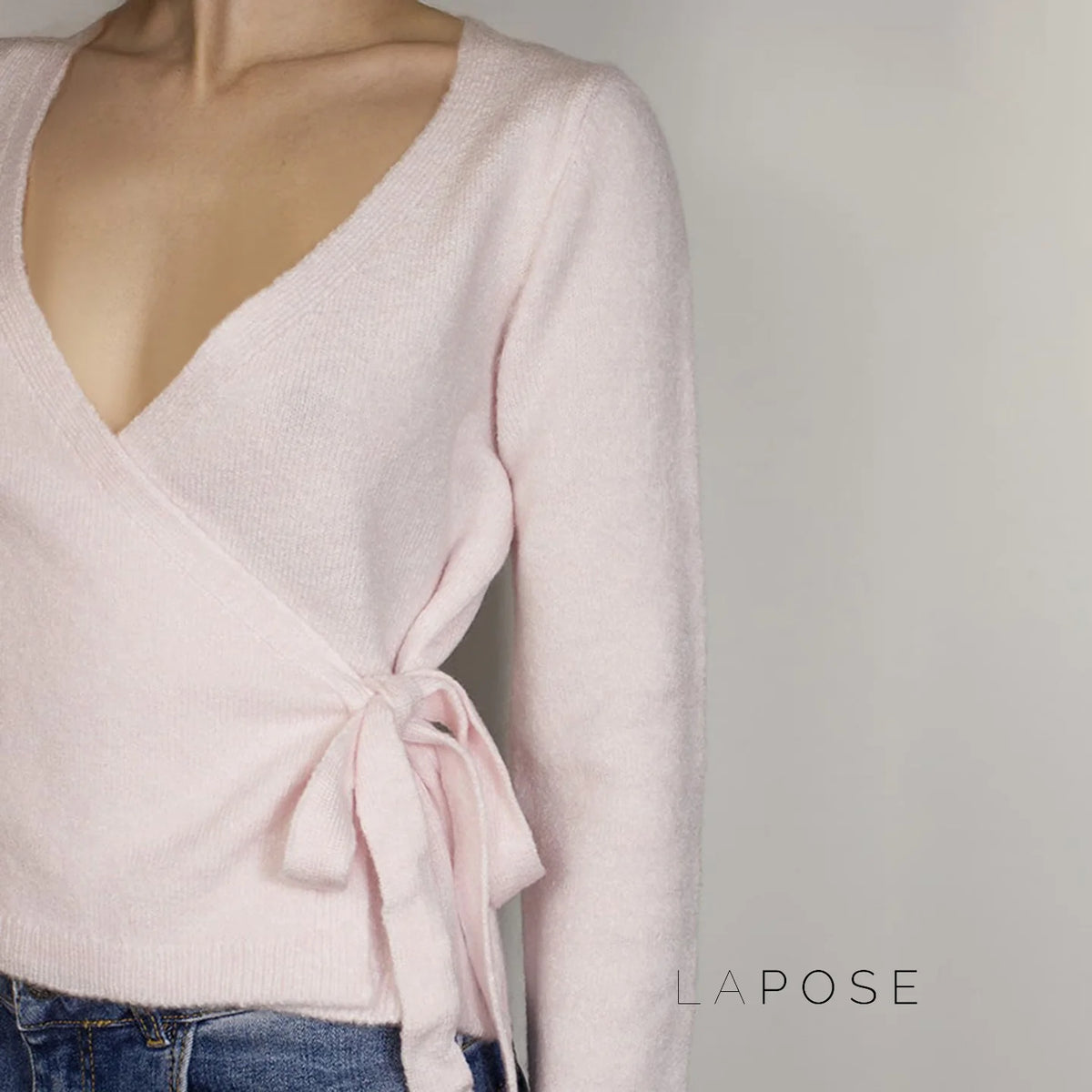 Nalayah V-Neck Tie Knit Top