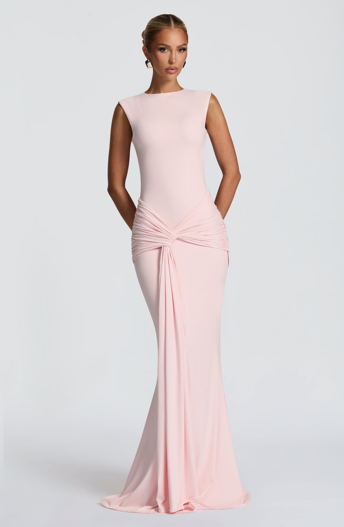 Crew Neck Ruched Hip Twist Drape Front Bodycon Maxi Dress