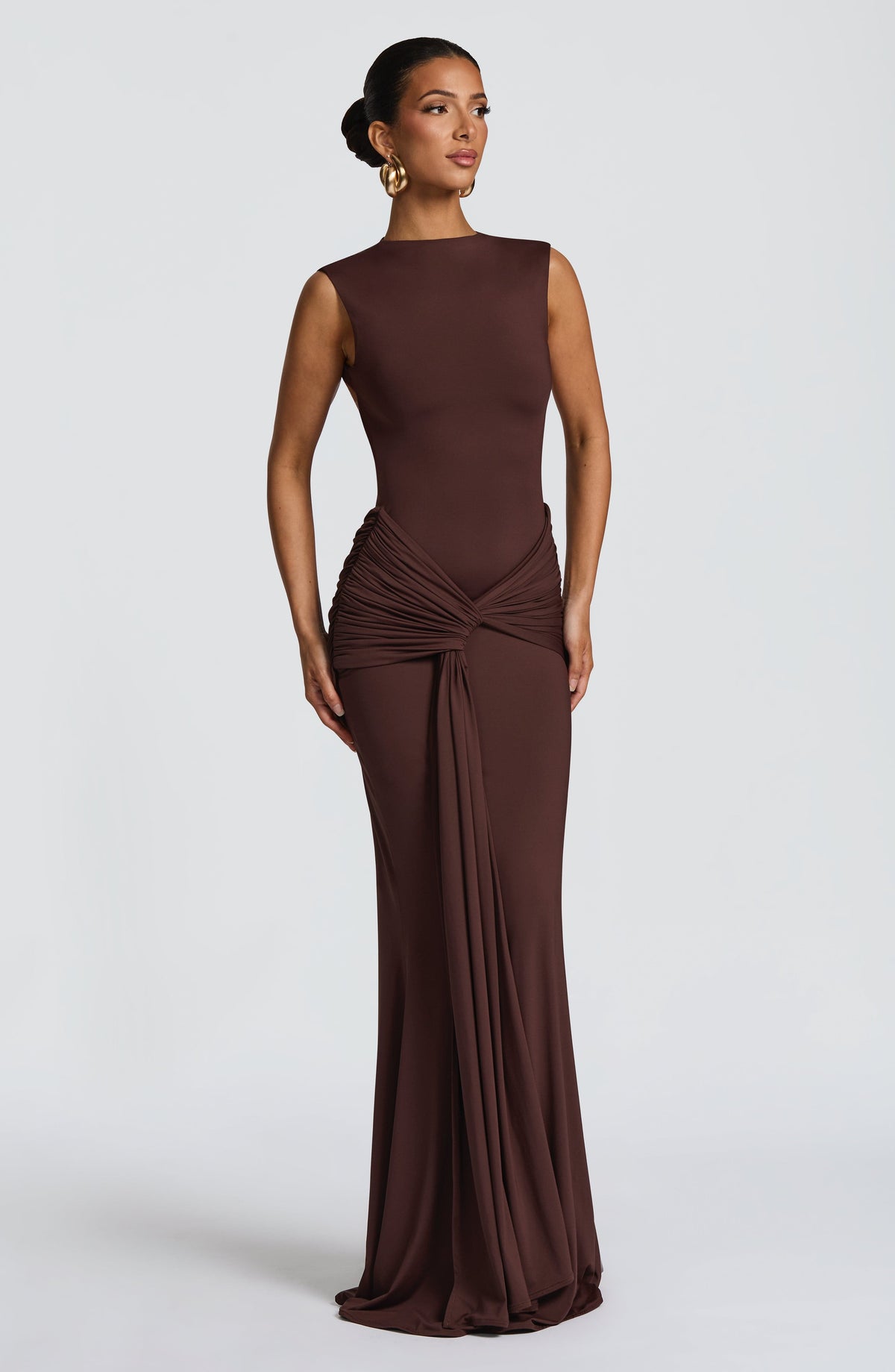 Crew Neck Ruched Hip Twist Drape Front Bodycon Maxi Dress