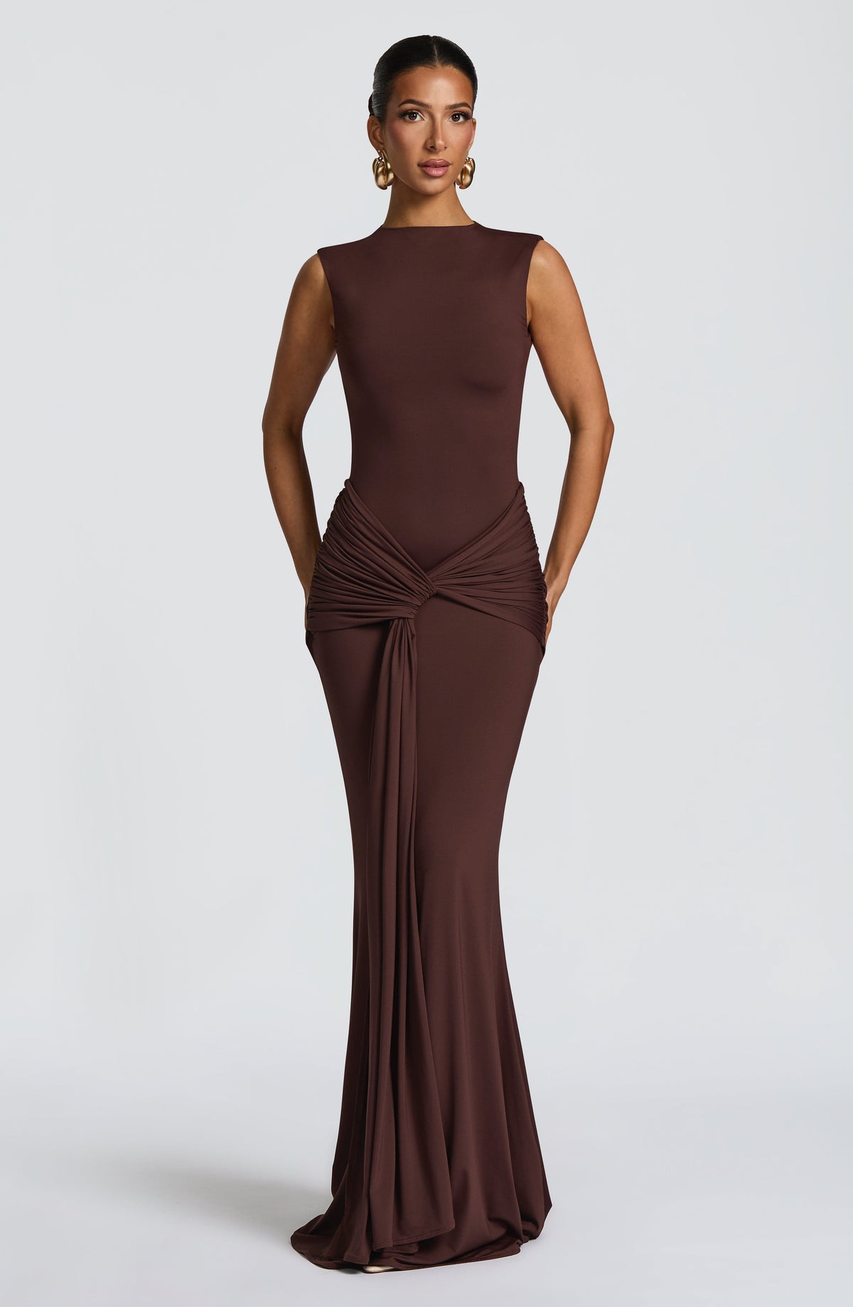 Crew Neck Ruched Hip Twist Drape Front Bodycon Maxi Dress