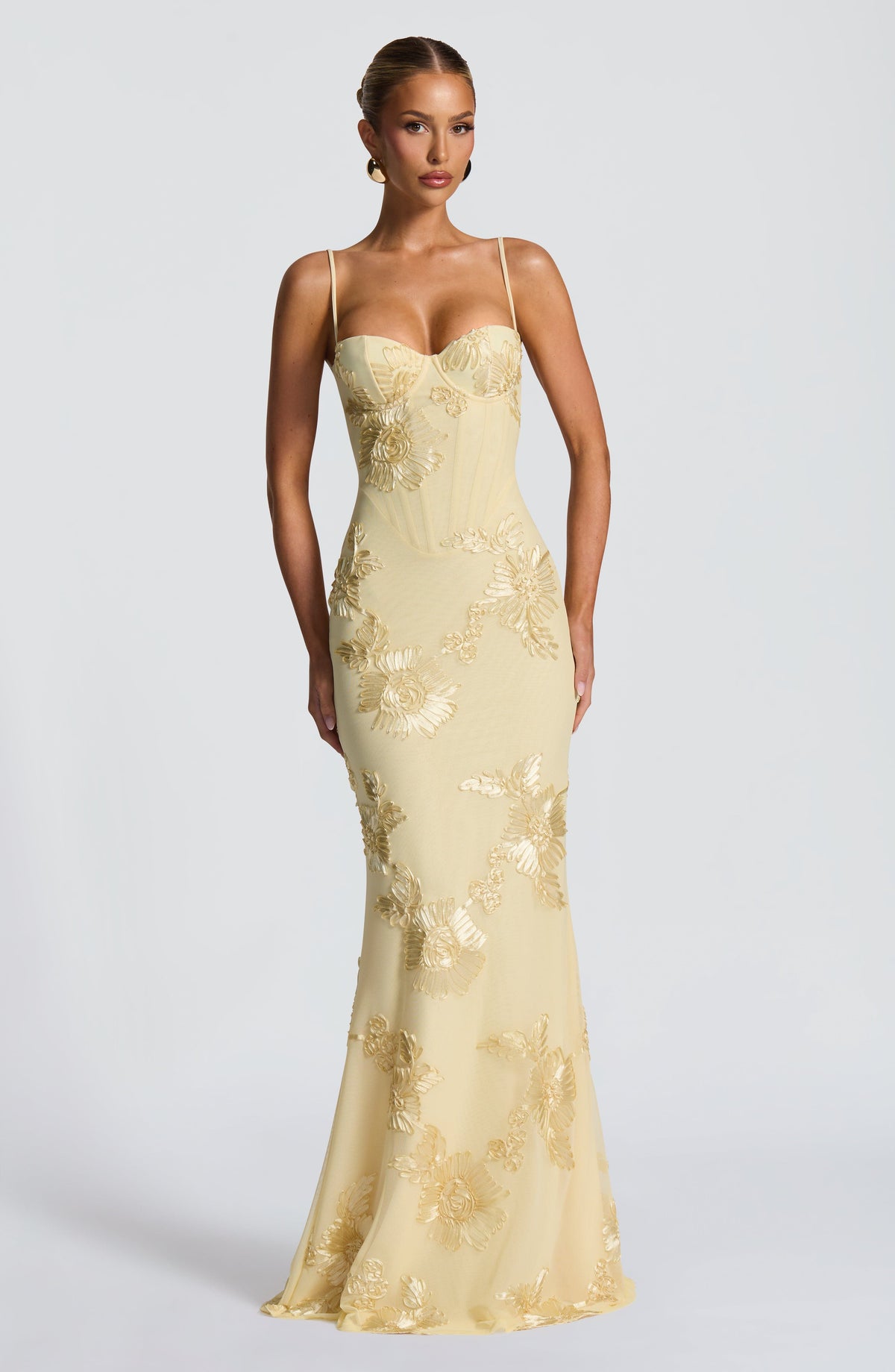 Sweetheart Neck Spaghetti Strap Corset Bodice 3D Floral Applique Mermaid Maxi Gown