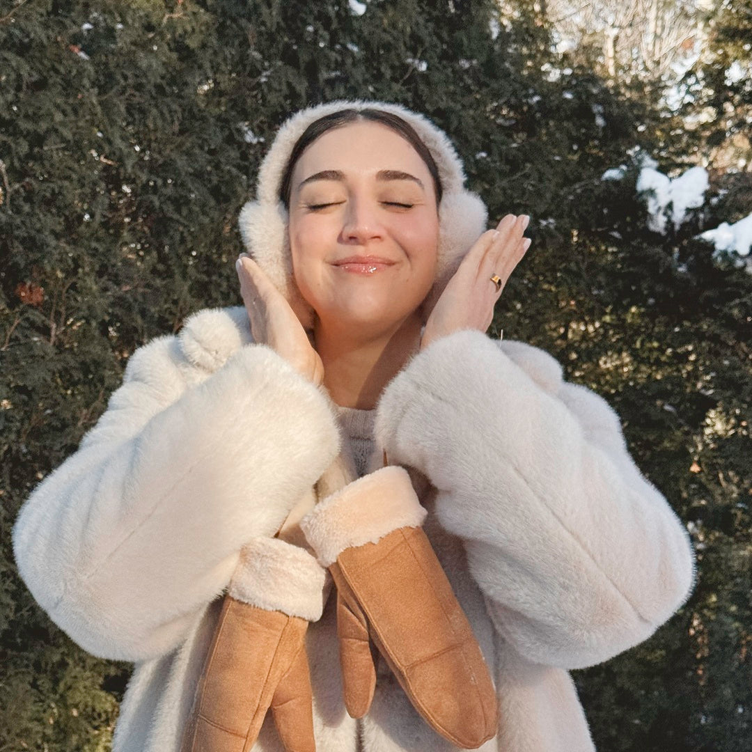 Plush Tie-on Mittens