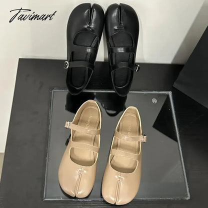 Autumn French Style PU Tabi Ninja Moccasins Round Split Toe Shallow Women Single Shoes Slip on Female Casual Soft Loafers