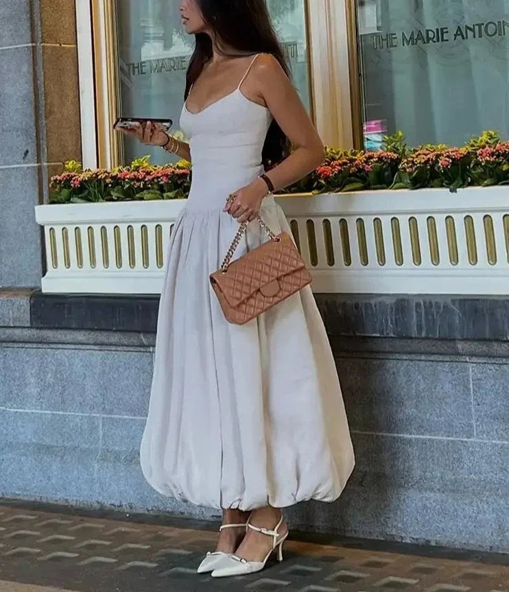 Elegant Solid Bubble Dress For Women Artistic V Neck Spaghetti Strap Dresses Summer Chic Lady Party Robes Streetwear
