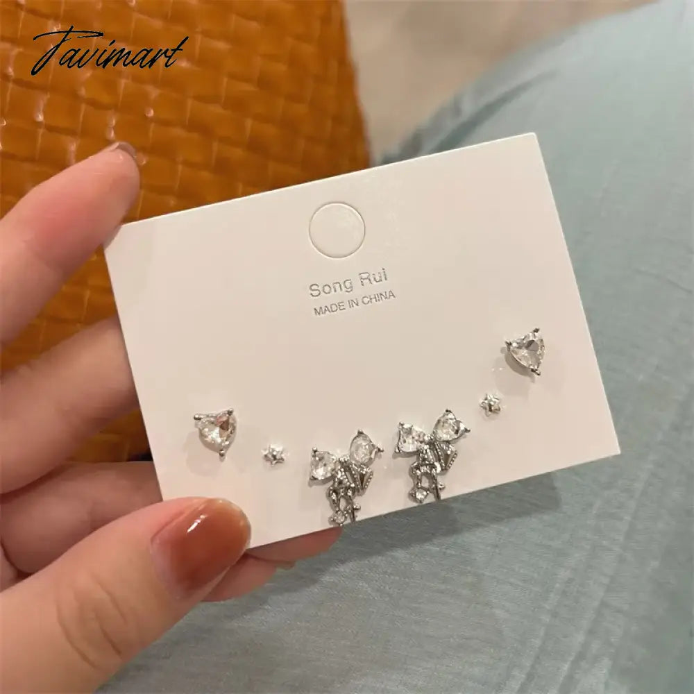 Fashion Heart Zircon Stud Earrings for Women Korean Star Personality Earring Simple Luxury Wedding Party Girl Jewelry Gifts