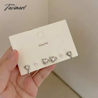 Fashion Heart Zircon Stud Earrings for Women Korean Star Personality Earring Simple Luxury Wedding Party Girl Jewelry Gifts