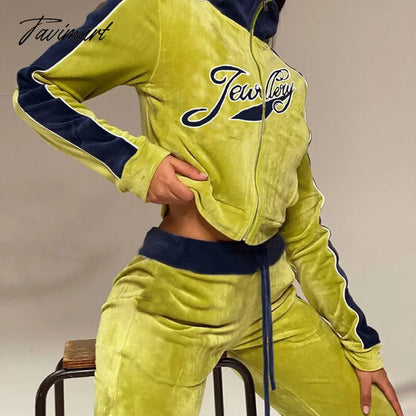 High Quality Winter Velvet Crop Jacket and Tracksuit Joggers Two Piece Set Green Jogging Suits for Women