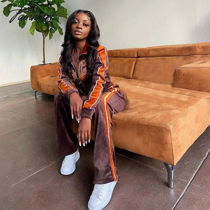 High Quality Winter Velvet Crop Jacket and Tracksuit Joggers Two Piece Set Green Jogging Suits for Women