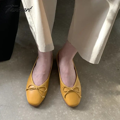 Korean Style Classic Bow Gentle Temperament Shoes Women Round Toe Bowtie Women Slip on Flats Elegant Valentine Shoes
