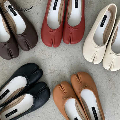NEW Woman Microfiber Leather Comfy Flats Split Toe Slippers Soft Bottom Loafers Brief Ladies Moccasins Tabi Ninja Shoes 5 colors