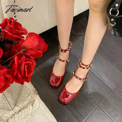Riveted thick heeled small leather shoes for women's retro burgundy medium heeled square toe shallow cut Mary Jane single shoes