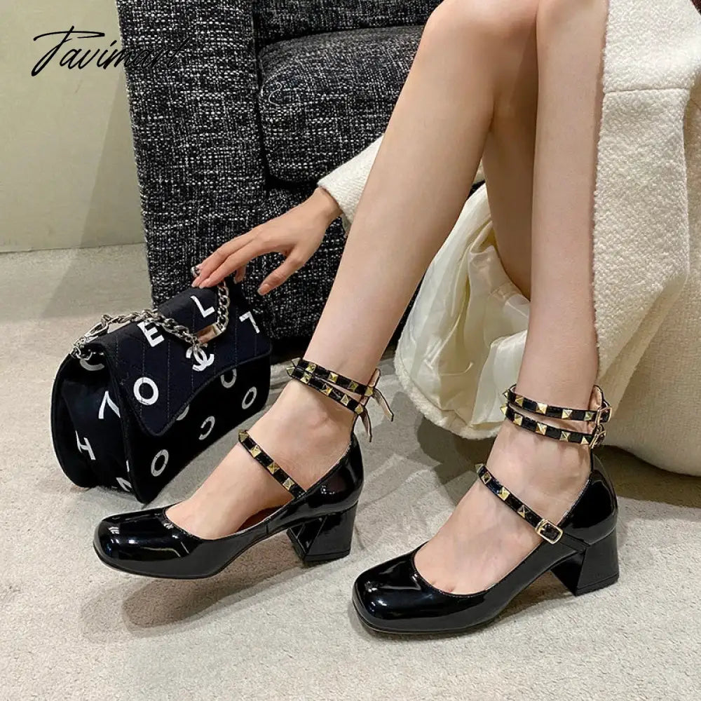 Riveted thick heeled small leather shoes for women's retro burgundy medium heeled square toe shallow cut Mary Jane single shoes