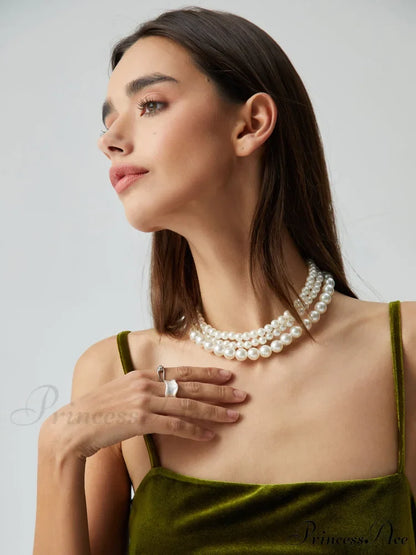 Elegant Layered Pearl Necklace
